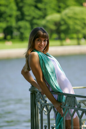 Stunning_Alina---City-Lake_Alina_medium_0011