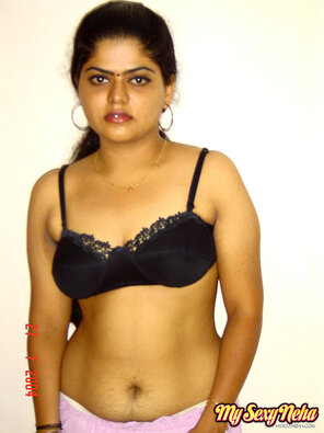 amateur pic neha-11