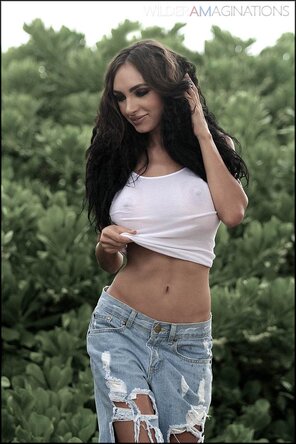 amateur pic Iryna-Holy-Jeans-19