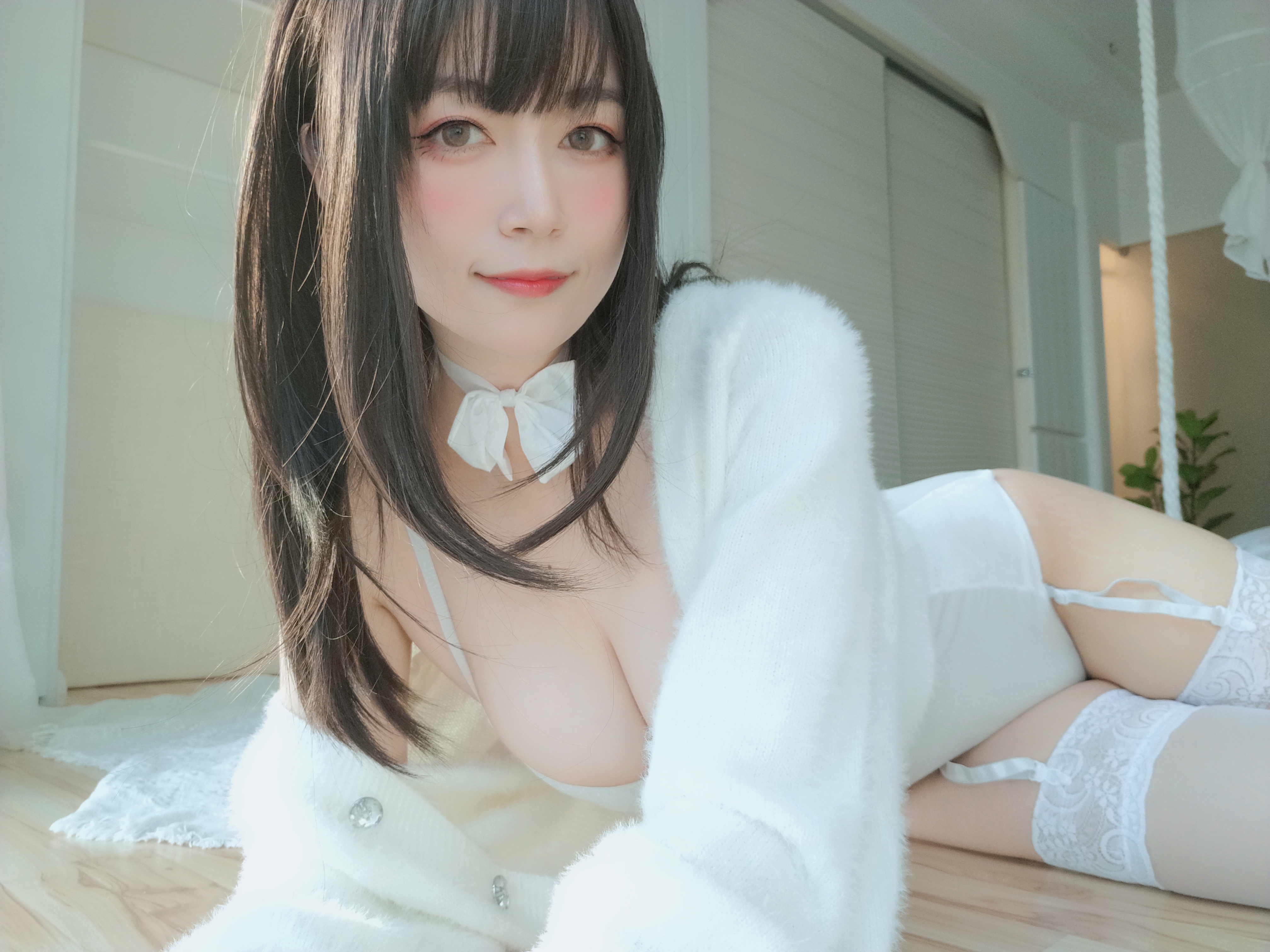 amateur photo Baiyin811 (白银81) - 白丝兔子 (25)