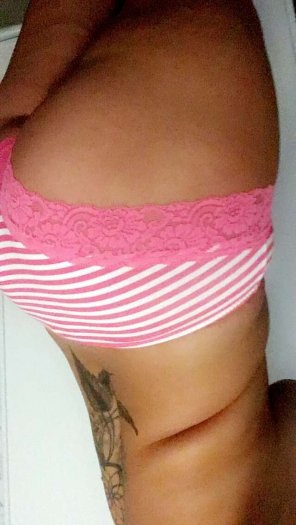 amateur photo do i got a cute ass??... need some opinions... tell me maybe?? [oc]
