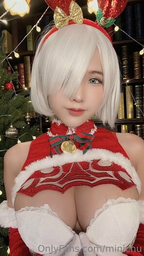 Minichu-2B-Xmas-4