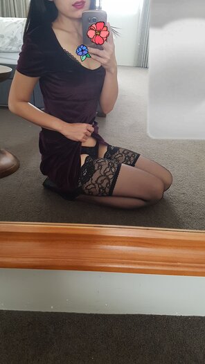 amateur photo Velvet and lace can feel so good... Or is that just me?