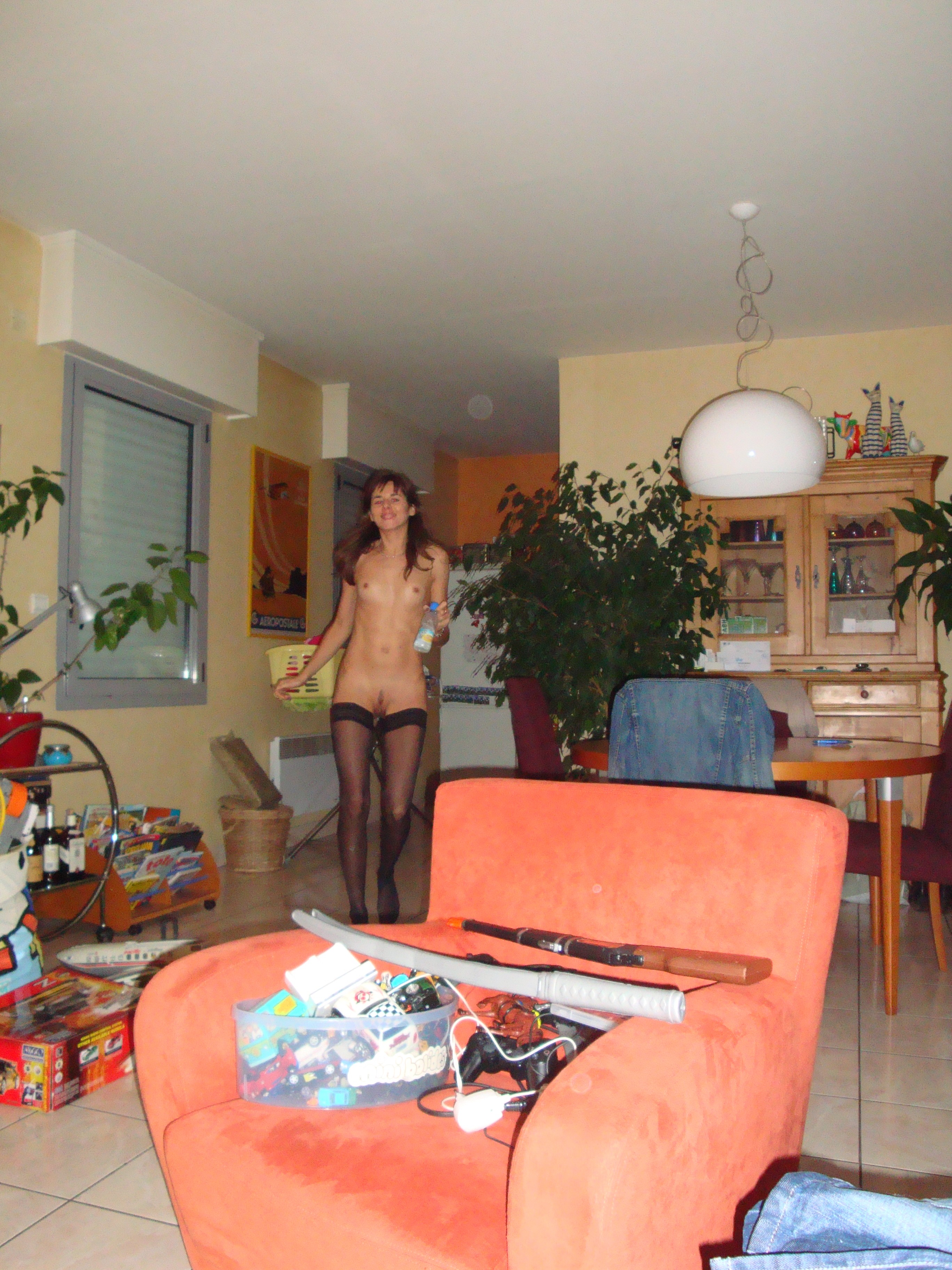 3316080-amateur-pic6933-10422.webp