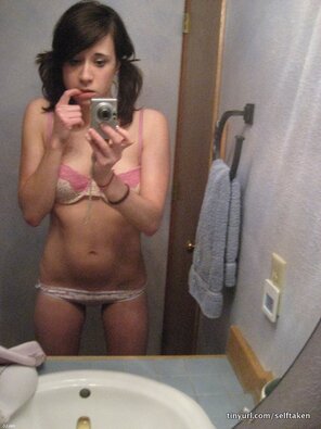 amateur pic mirror_1303