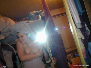 amateur pic Selfshot_mirror00078