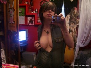 Selfshot_mirror00812