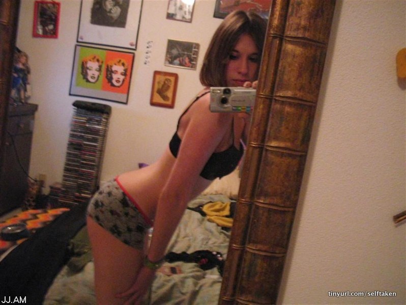 amateur photo Selfshot_mirror00943