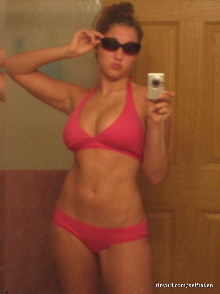 amateur photo Selfshot_mirror01080