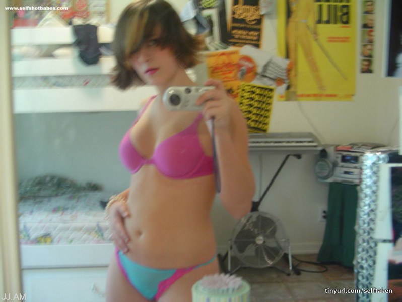 amateur photo Selfshot_mirror01197