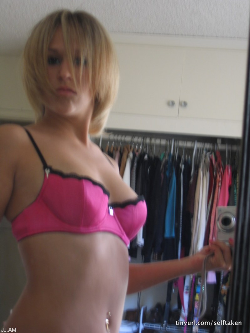 amateur photo Selfshot_mirror01230