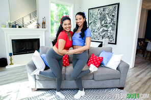 stepsiblings_ameena_green_and_maya_farrell_047