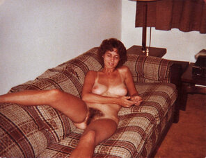 amateur pic RA's web Hairy 220026