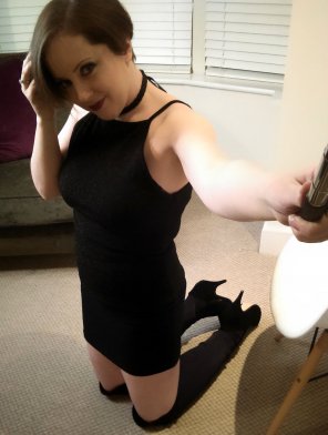amateur pic Kneeling in thigh highs