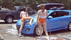 amateur pic hooters_part_01_photo09-8fcbfcb7_web