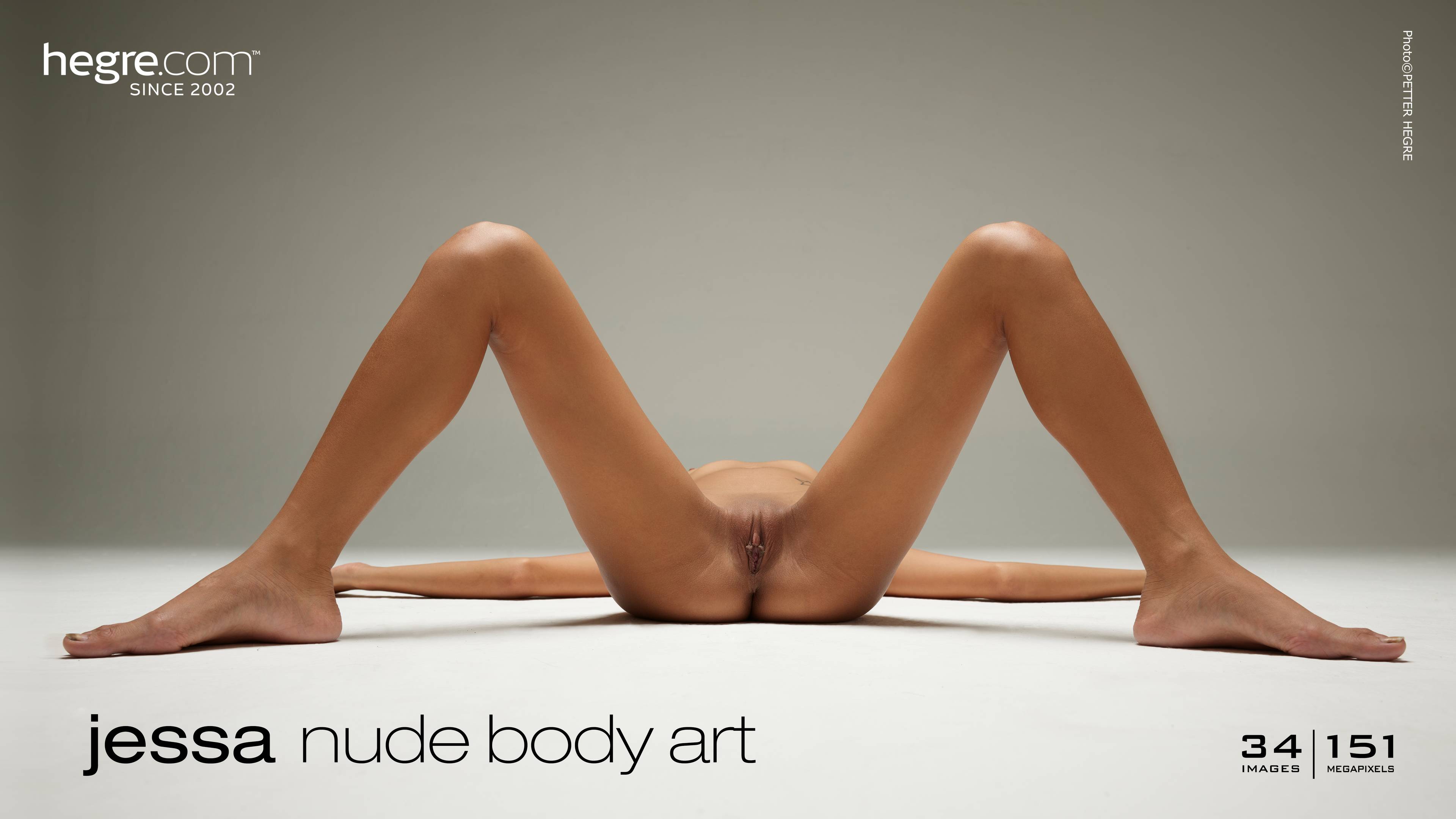 amateur photo jessa-nude-body-art-board