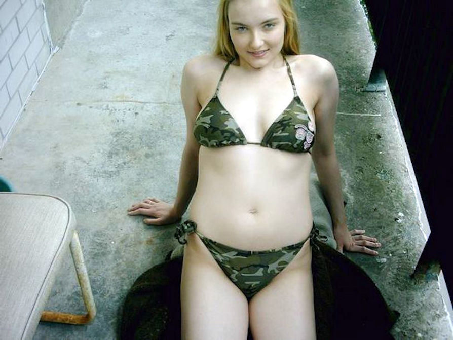 newbie photo nikki camo string bikini below jeans_046