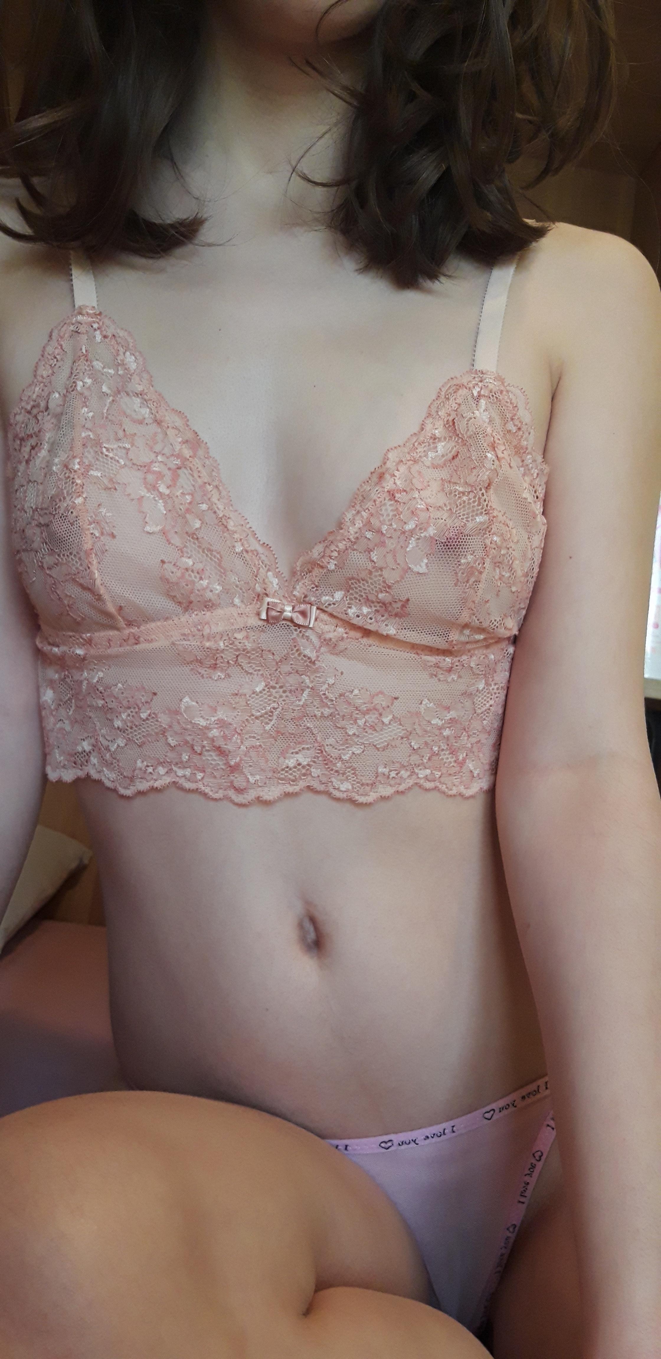 https://static-eu-cdn.eporner.com/gallery/5J/ad/JPzGzEOad5J/13887519-amateur-lingerie-1048962-nipples-thru-lacy-bra-look-more-classy-lol.jpg