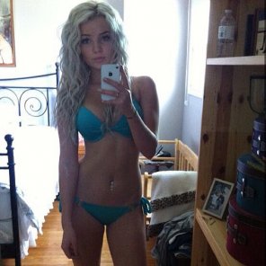 amateur pic blonde beauty