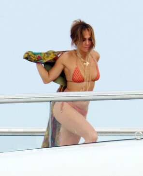amateur pic Jennifer-Lopez-nude-sexy-topless-bikini-hot-naked25