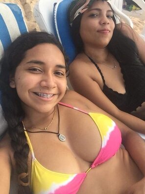 Bikini girls