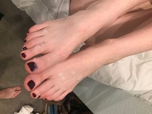 Cummy toes ðŸ’¦ðŸ‘£