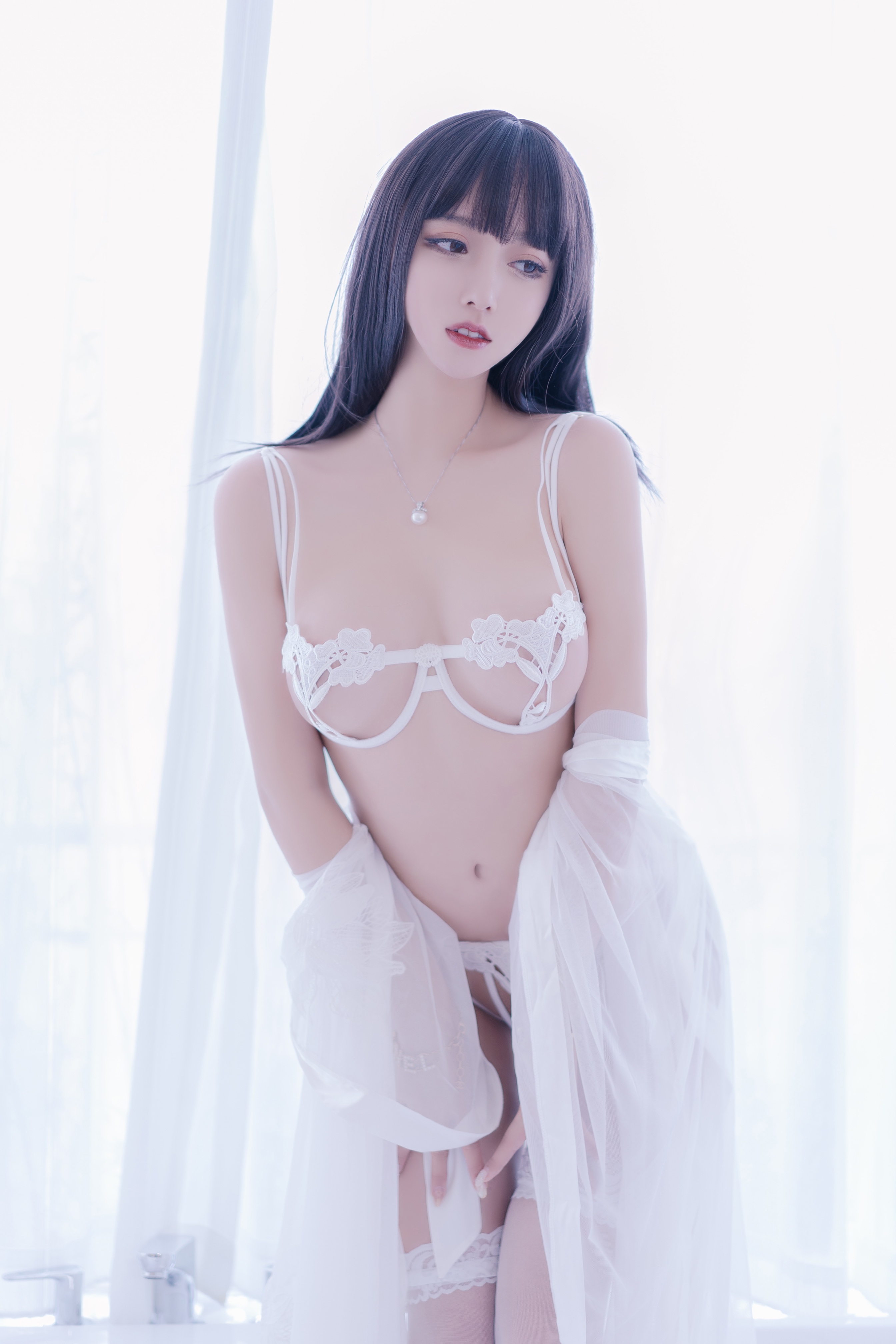 amateur photo Mixian Sama (过期米线线喵) - 镂空内衣 (29)