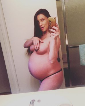 amateur photo Pregnant Celeste Star