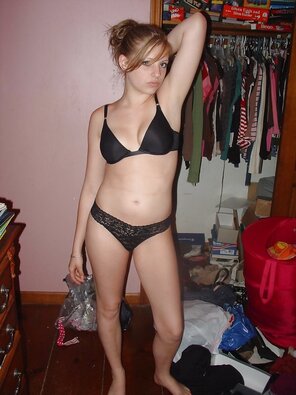 amateur pic bra and panties (865)