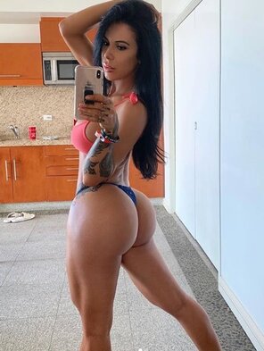 amateur pic Savanna Rehm (17)