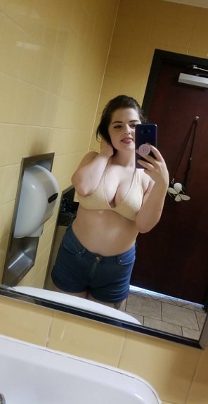 amateur pic Teasing in a Dunkin' Donuts bathroom
