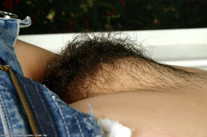 Hairy_Pussy_01_Hairy_012