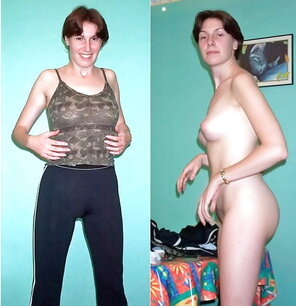 amateur pic dress undress (692)