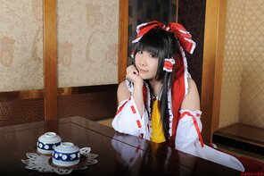 amateur pic reimu005