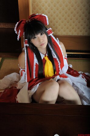 amateur pic reimu007