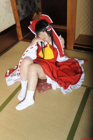 amateur pic reimu046