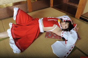 amateur pic reimu062