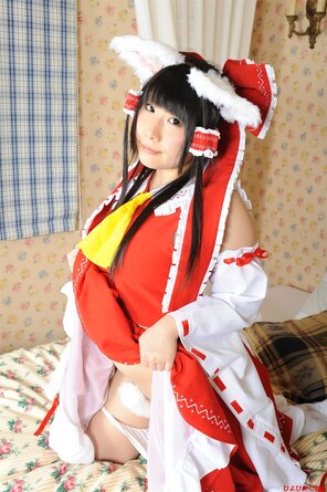 amateur pic reimu257