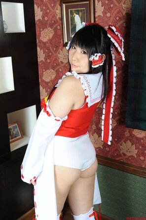 amateur pic reimu323