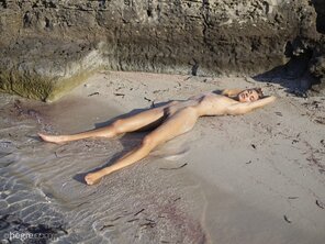 amateur pic francy-nude-paradise-03-14000px