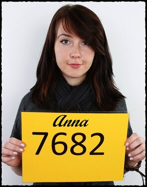 amateur photo 7682 Anna (1)