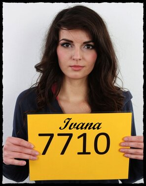 amateur pic 7710 Ivana (1)