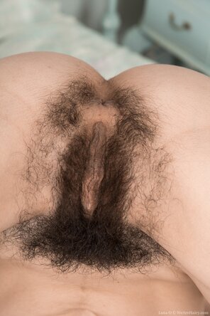 amateur pic Hairy_Pussy_01_9793C542_2CD2_4A3A_A8FE_DF0F34725B88