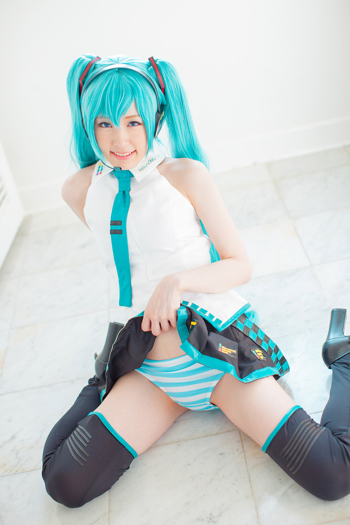 amateur photo [@factory (Tsuchiya Asami)] MikuCos (Vocaloid)_836530-0097