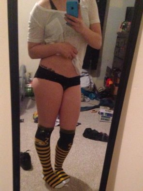 amateur pic Emma Rose in striped socks