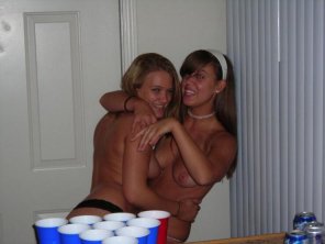 Beer pong