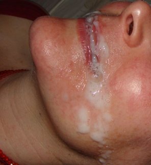 amateur pic Aftermath of double cumshot in her mouth!