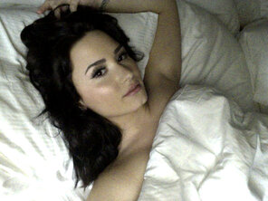 amateur pic Demi Lovato (3)