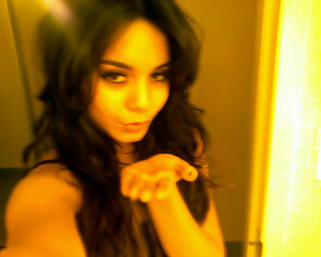 amateur pic Vanessa Hudgens (31)