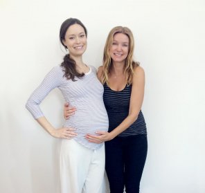 Not nude but still really hot: Summer Glau pregnant